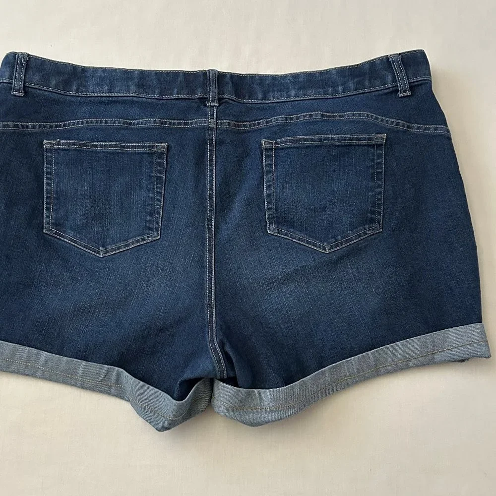 Terra & Sky Medium Wash Cuff Short Cotton/Poly/Rayon/Spandex Size 22W - Picture 8 of 10